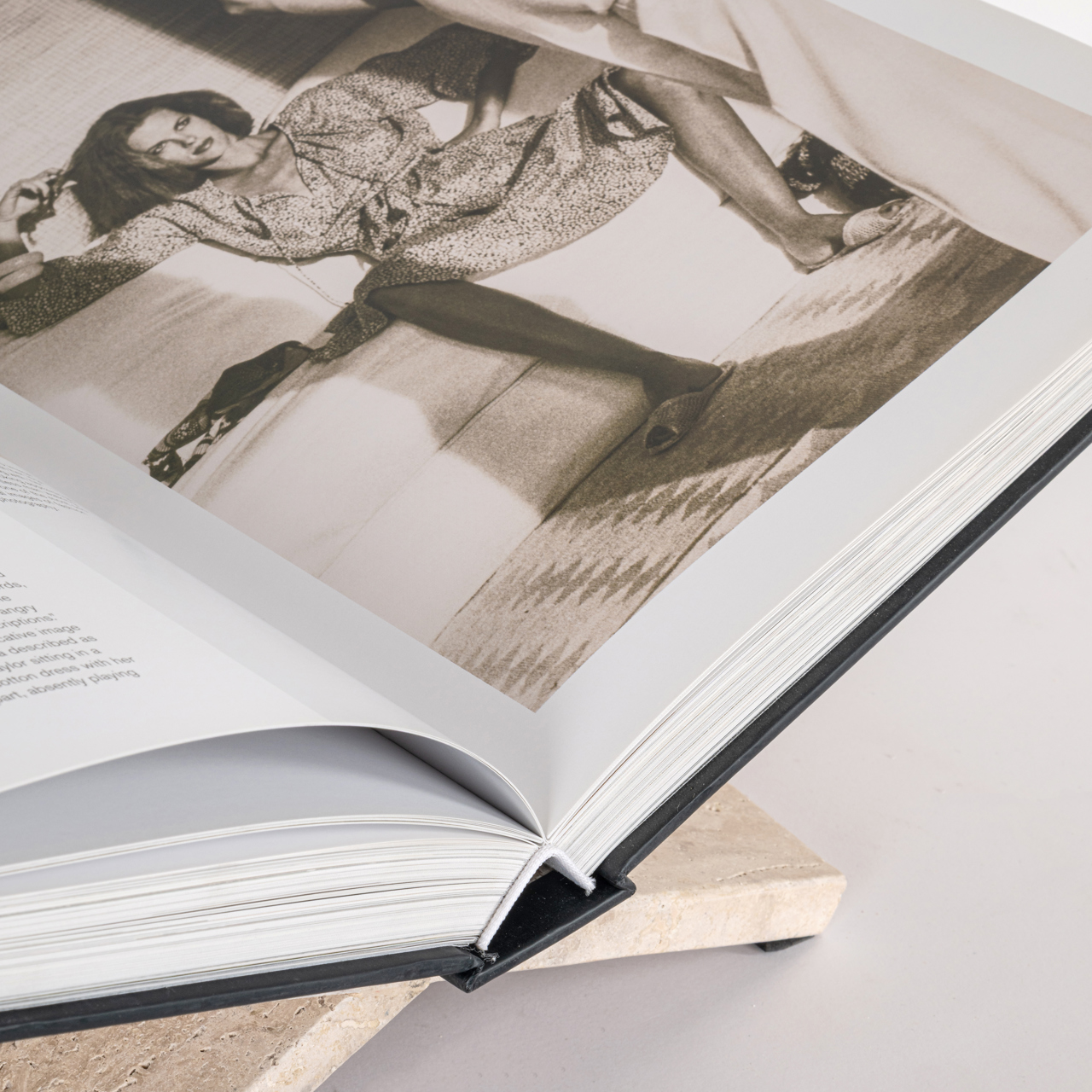 Buchständer Belice beige