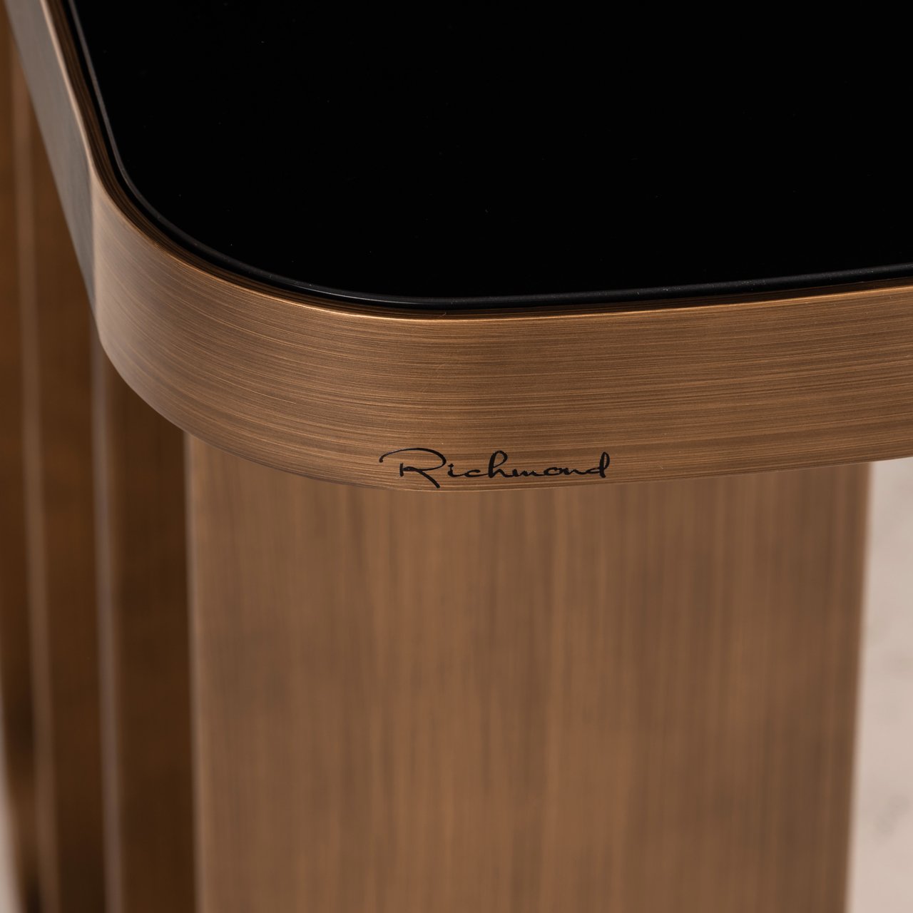 Konsole Locarno brushed gold Konsole Locarno brushed gold