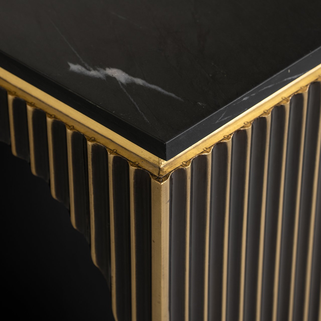 Ablagetisch Les Arcs (Brushed Gold) Ablagetisch Les Arcs (Brushed Gold)