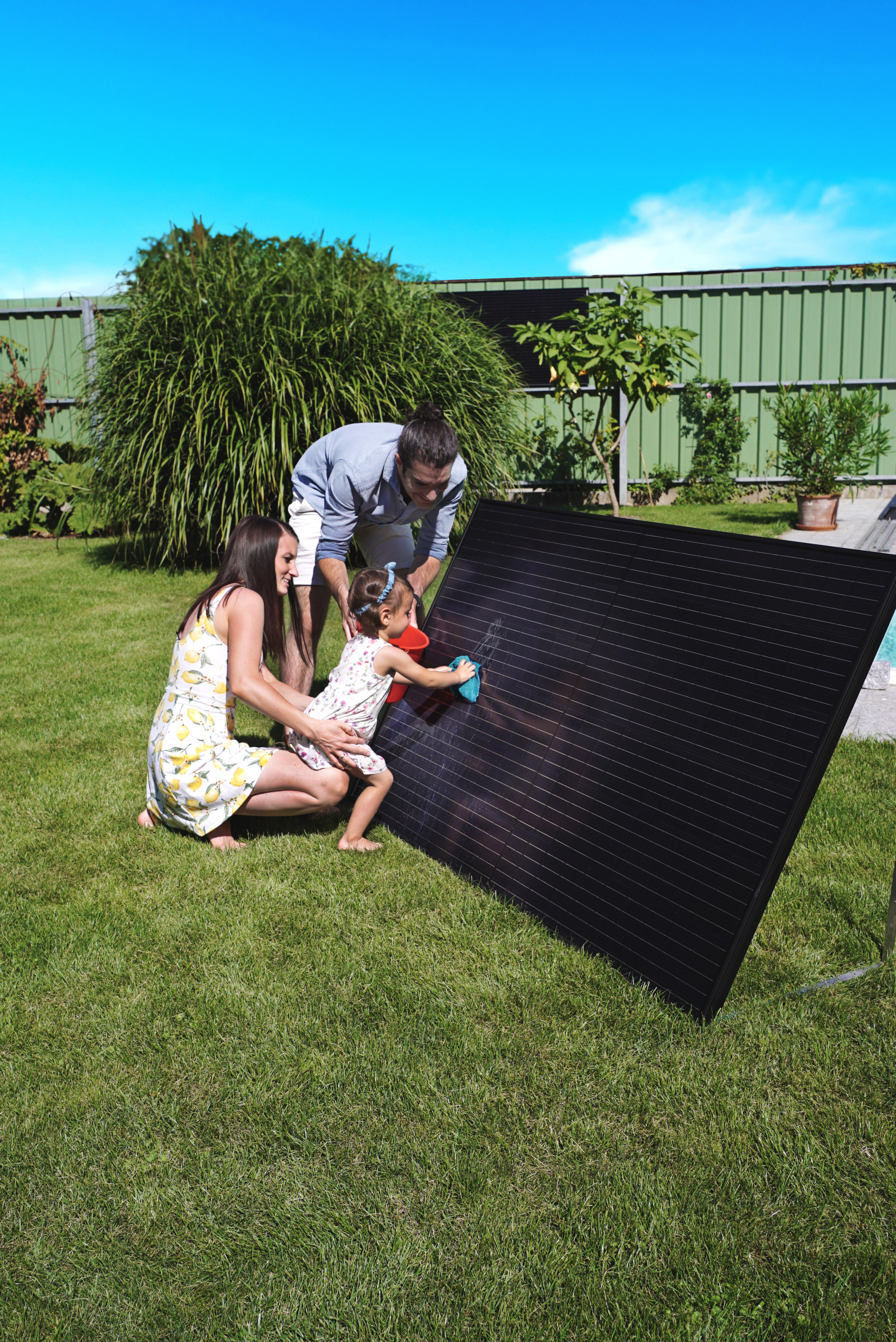 SOLMATE G (Garten) inkl. 2 Photovoltaikpanele SOLMATE G (Garten) inkl. 2 Photovoltaikpanele