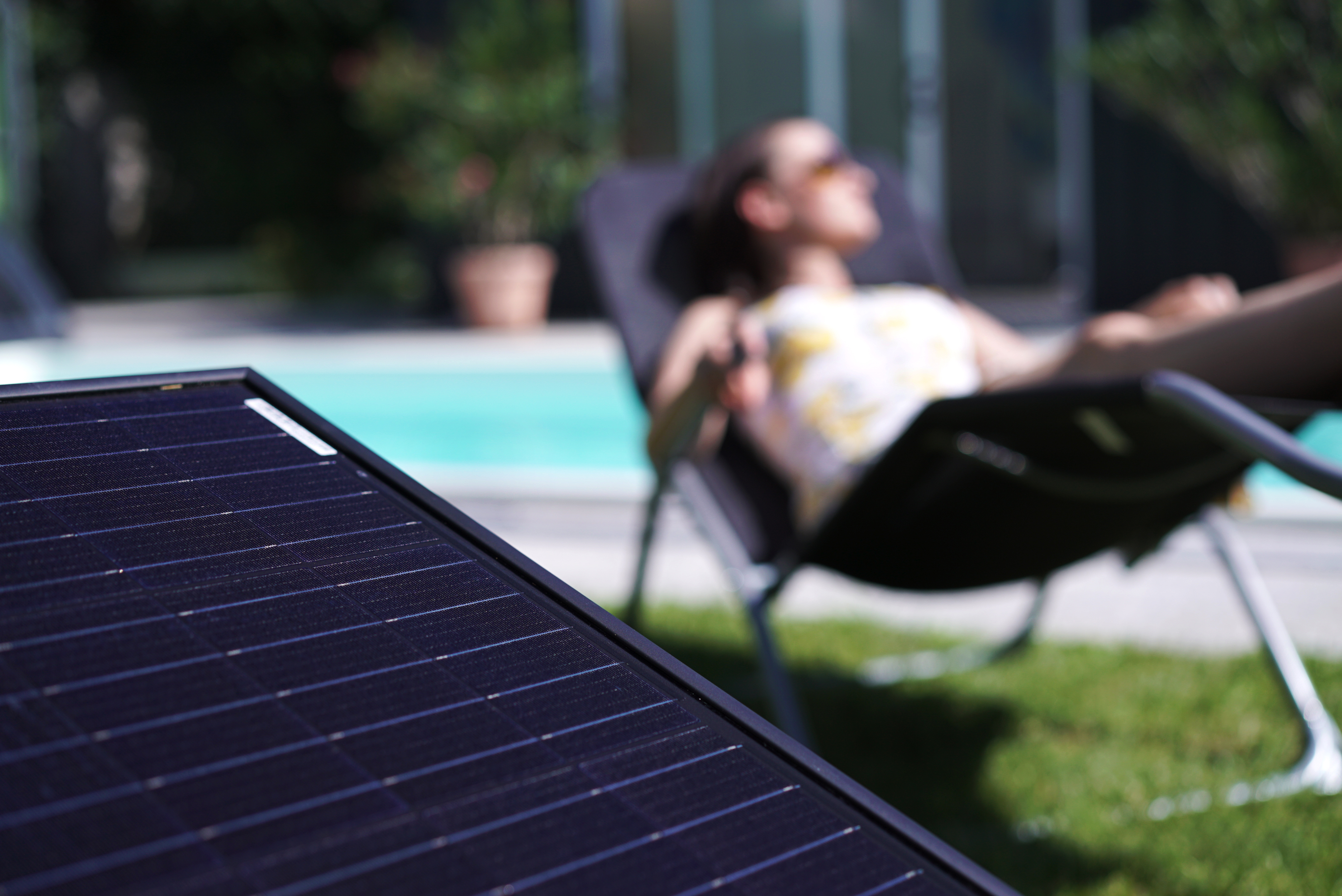 SOLMATE G (Garten) inkl. 2 Photovoltaikpanele SOLMATE G (Garten) inkl. 2 Photovoltaikpanele