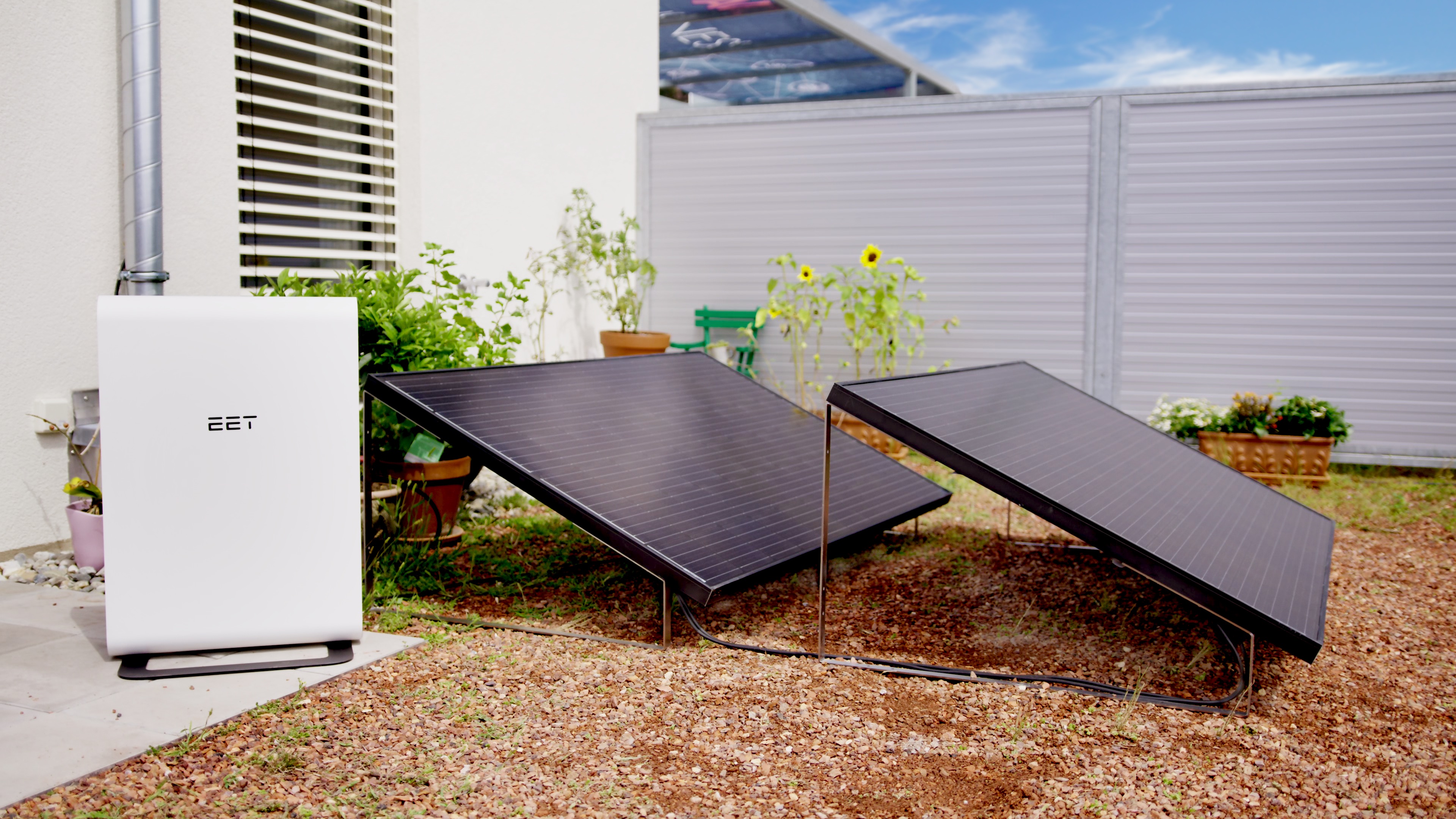 SOLMATE G (Garten) inkl. 2 Photovoltaikpanele