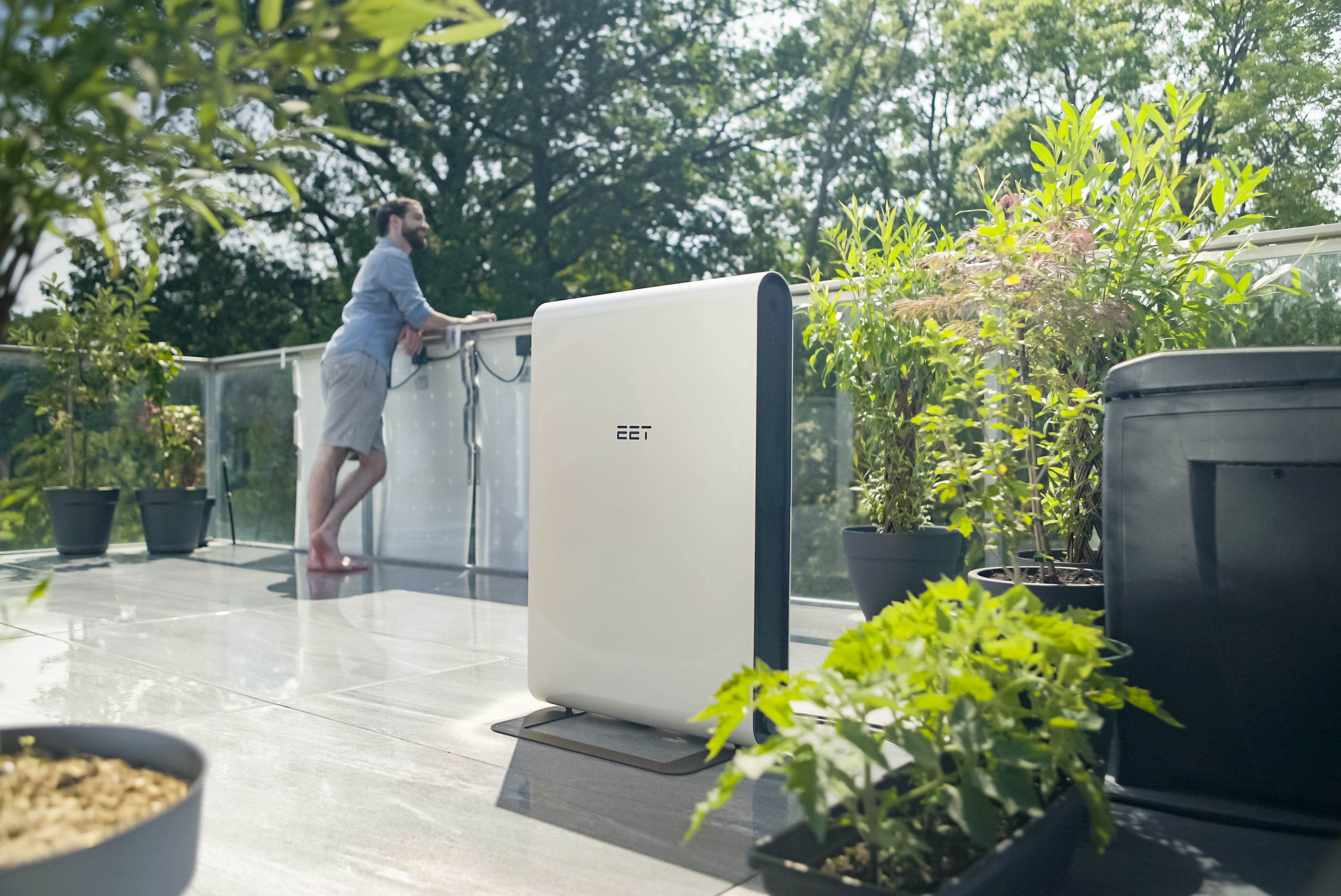 SOLMATE G (Garten) inkl. 2 Photovoltaikpanele SOLMATE G (Garten) inkl. 2 Photovoltaikpanele